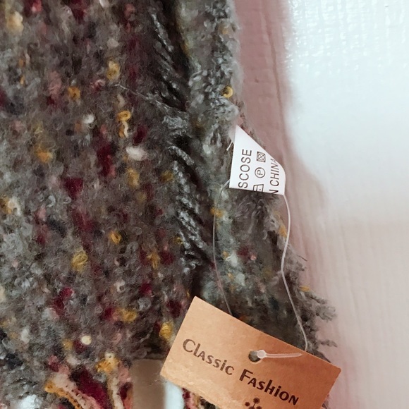 Oblong Scarf - Gray/Multi - Picture 3 of 4